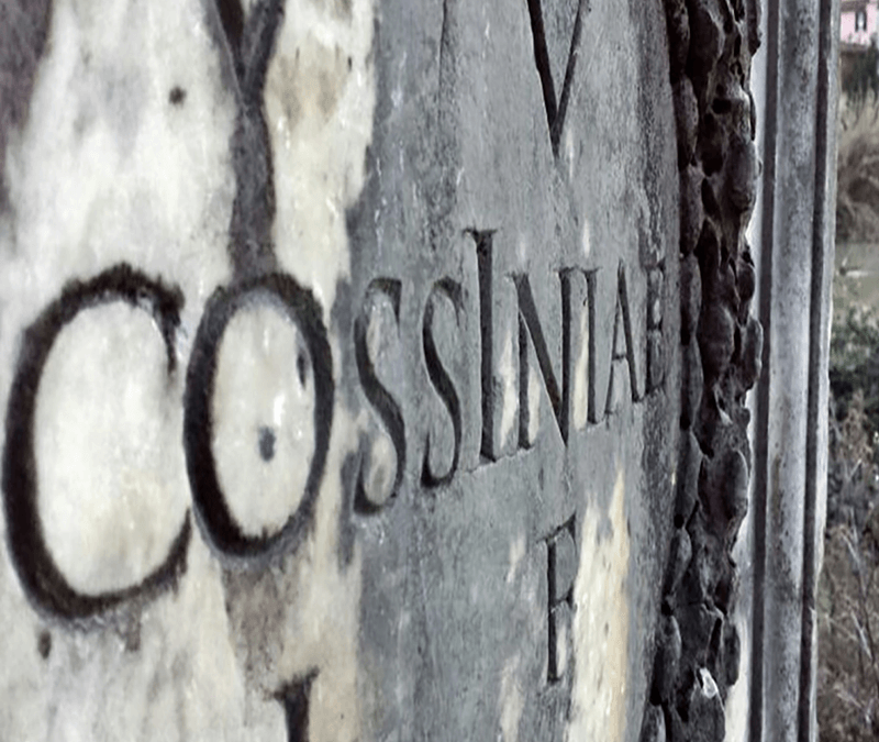La Tomba della Vestale Cossinia, Sacerdotessa Tiburtina