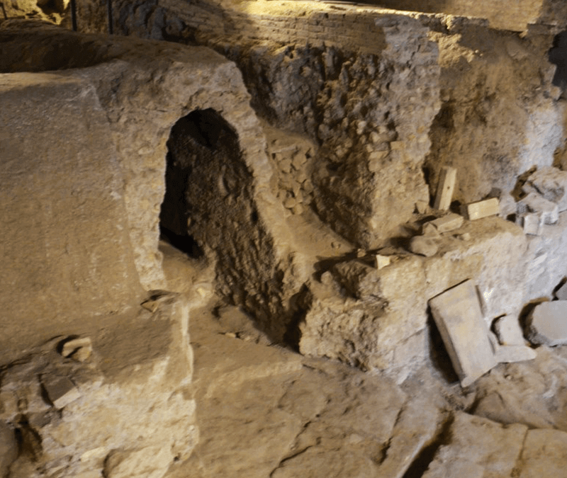 Cripta di San Vito e Porta Esquilina, Archeologia a Piazza Vittorio