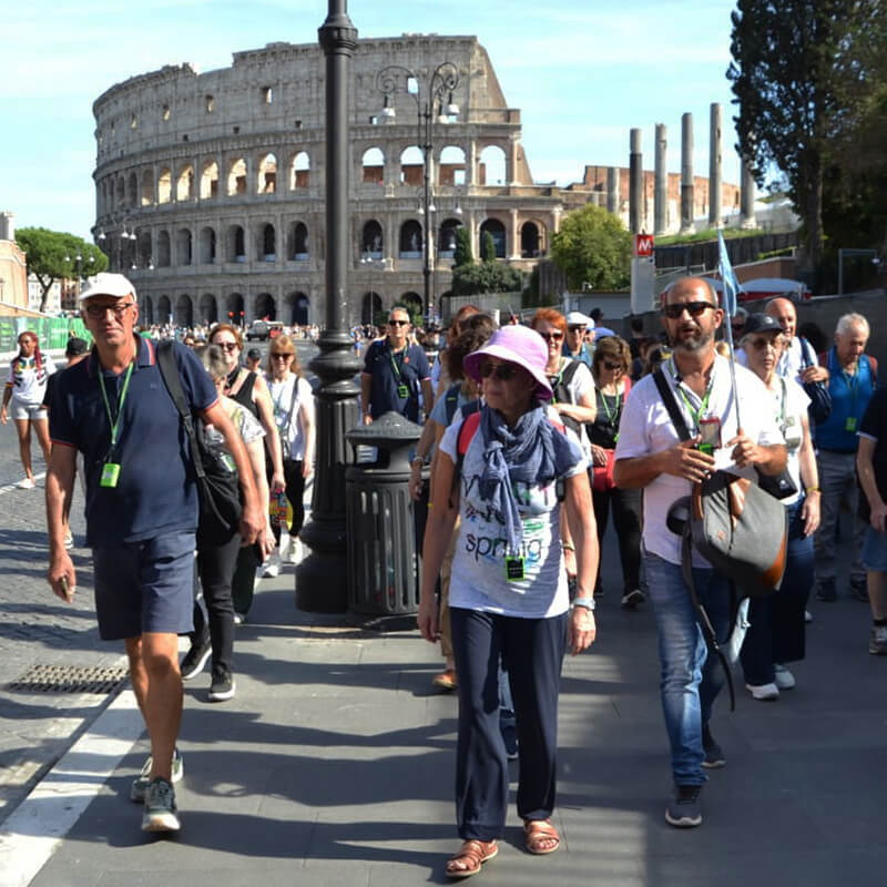 Tour e visite guidate Roma e provincia - Itinerario Piazza di Roma - Fabio Salemme Tour e visite guidate Roma e provincia - Itinerario Piazza di Roma - Fabio Salemme