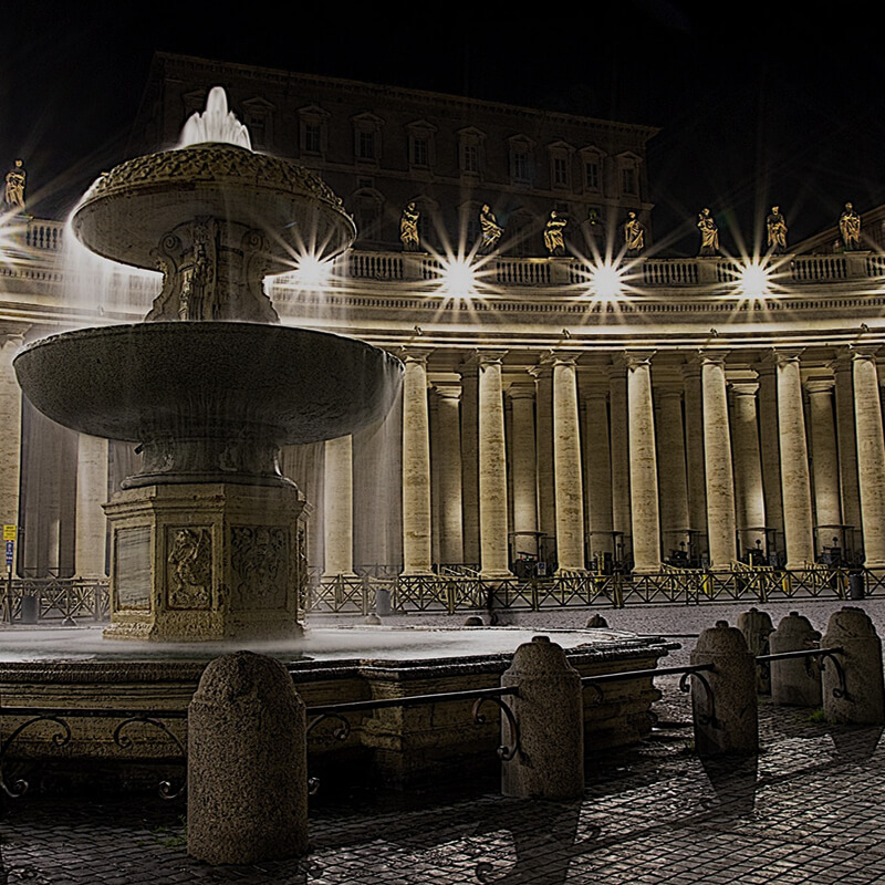 Fontane di Roma: Fontane di Piazza San Pietro | RomaGuideTour - Esperienze, tour e visite guidate a Roma e provincia
